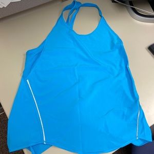 LULULEMON Women’s Turquoise Tank with Reflective detail Hi/Lo Hem Size 6 Thin